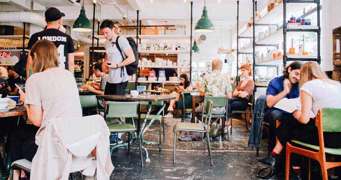 Networking and Building Relationships to Find Work as a Freelancer